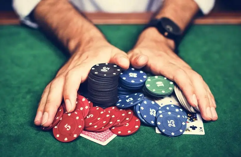 Cách Thức Đặt Cược Trong Poker